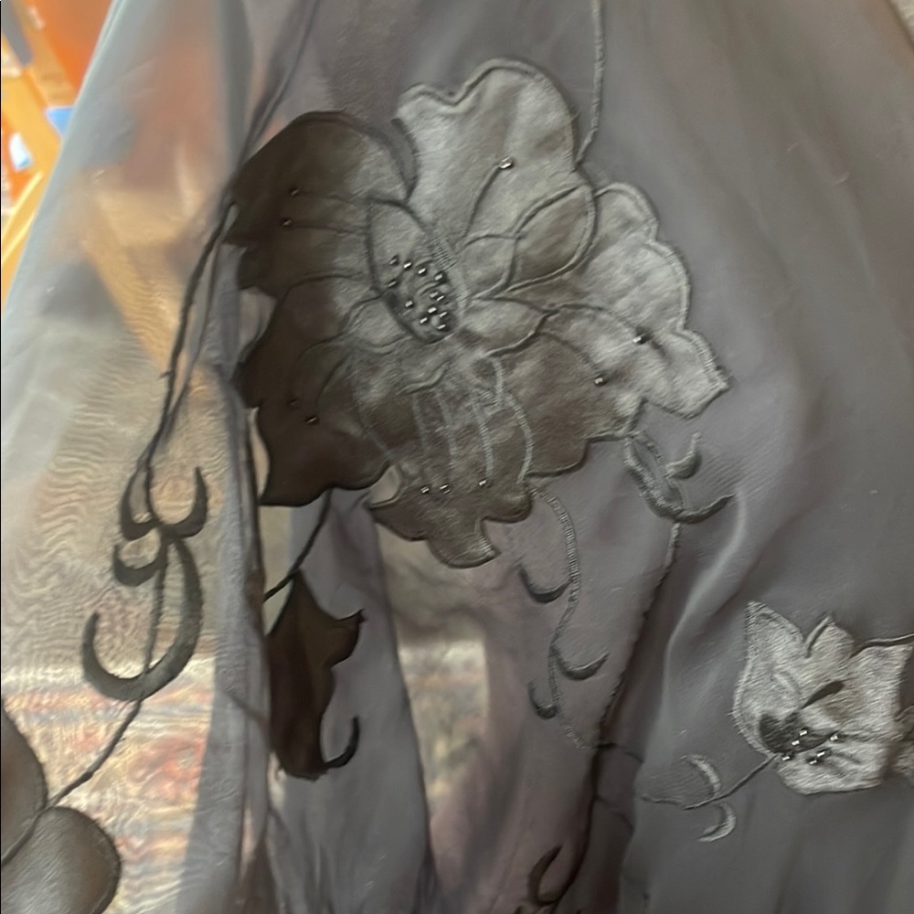 Sheer Kimono Style Top Elegant Black Floral - Picture 2 of 5